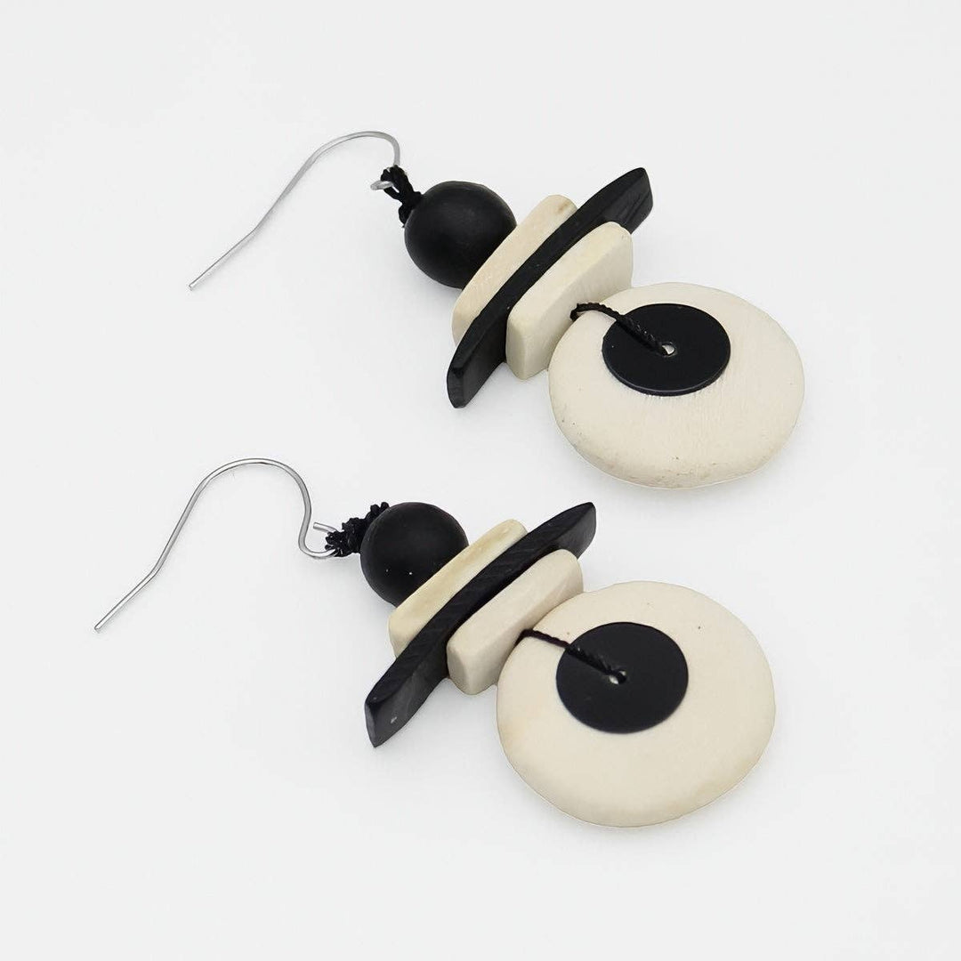 Assuta White Drop Earrings