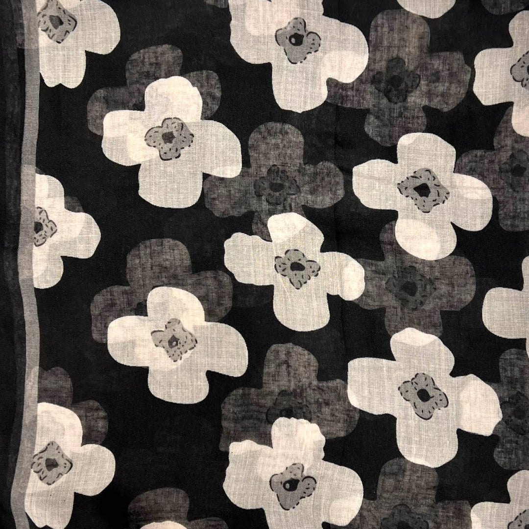 Daisy printed scarf: Black