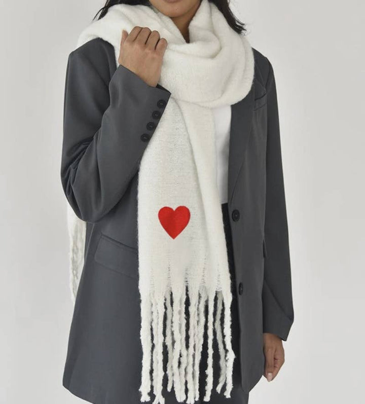 HH-210 Big fringe scarf with heart : Nude