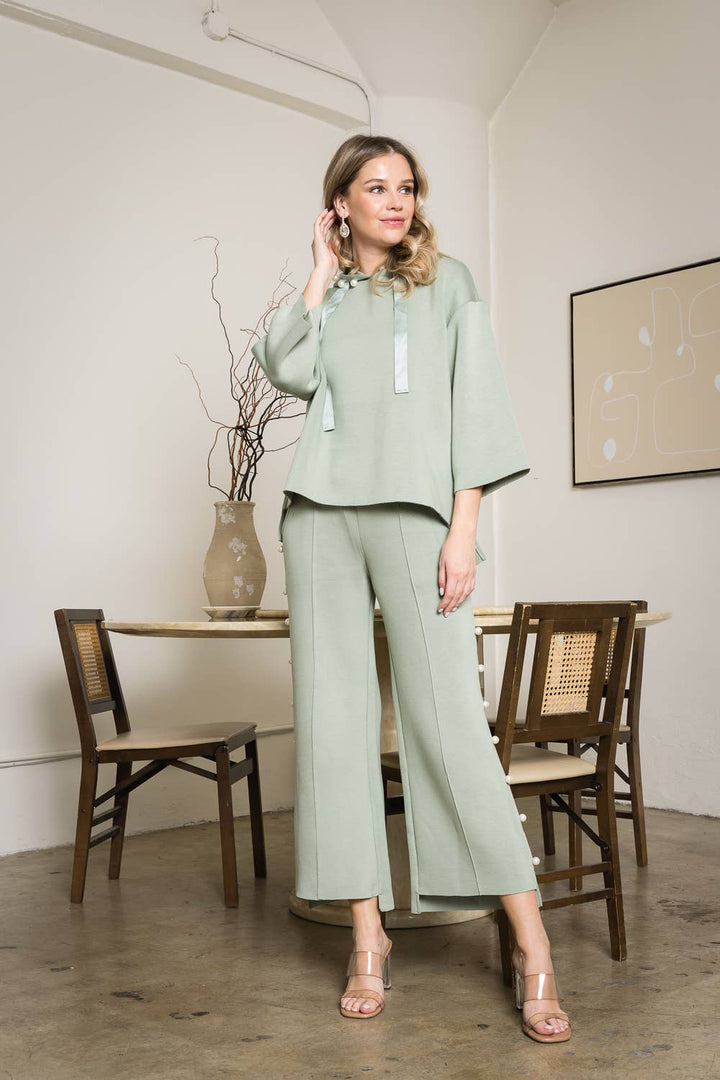 Farrah Scuba Pearl Long Pant: Black/ M