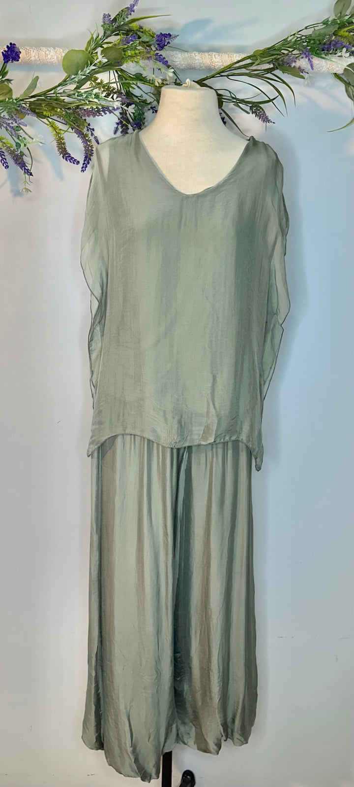 Silk palazzo pant: Camel