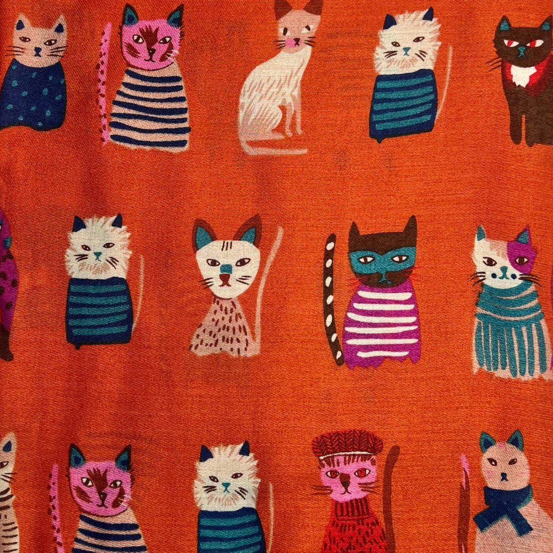 Cat with costumes print: Black