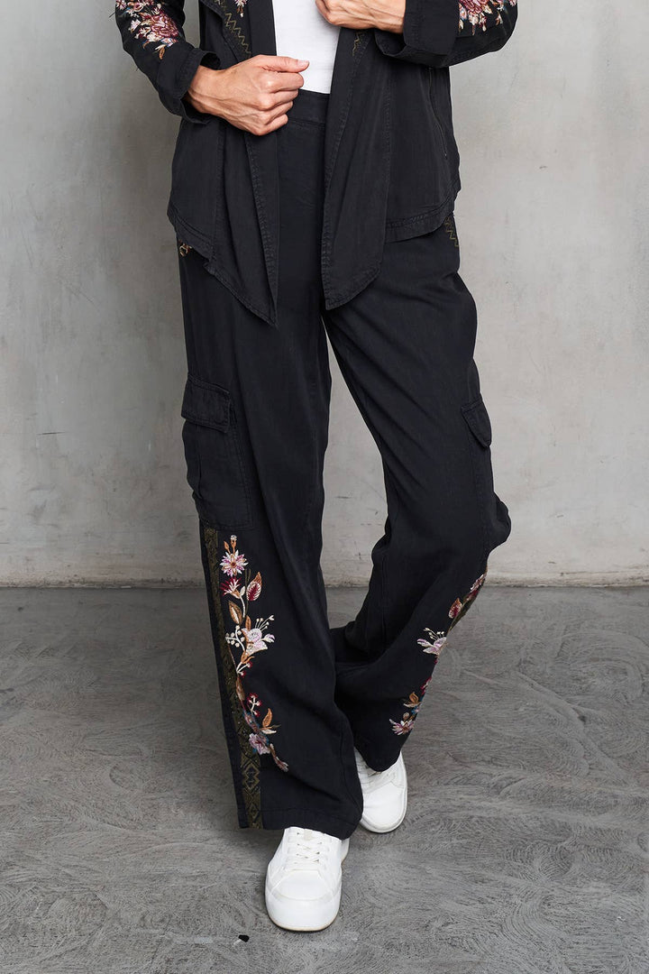 Cargo Pant: Black / L
