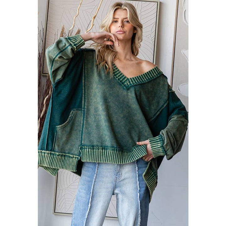 WIDE V NECK L/S TOP: BLACK