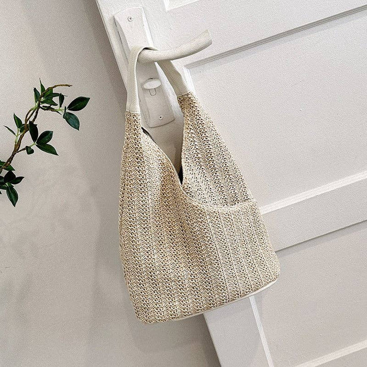 STRAW TOTE BAG