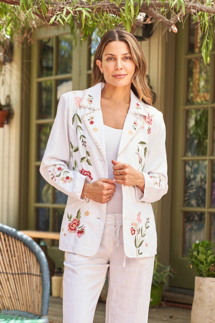 Embroidered Linen Blazer: White / M