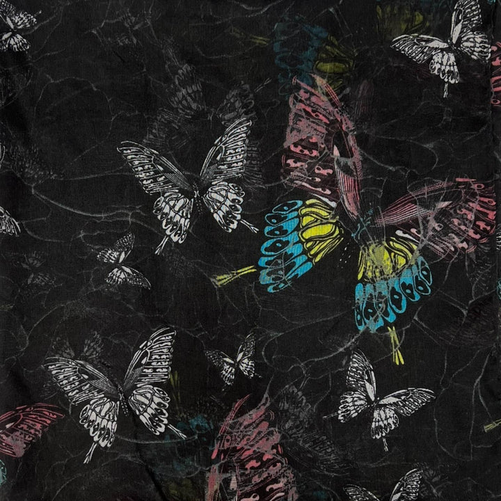 Butterfly print scarf: Grey