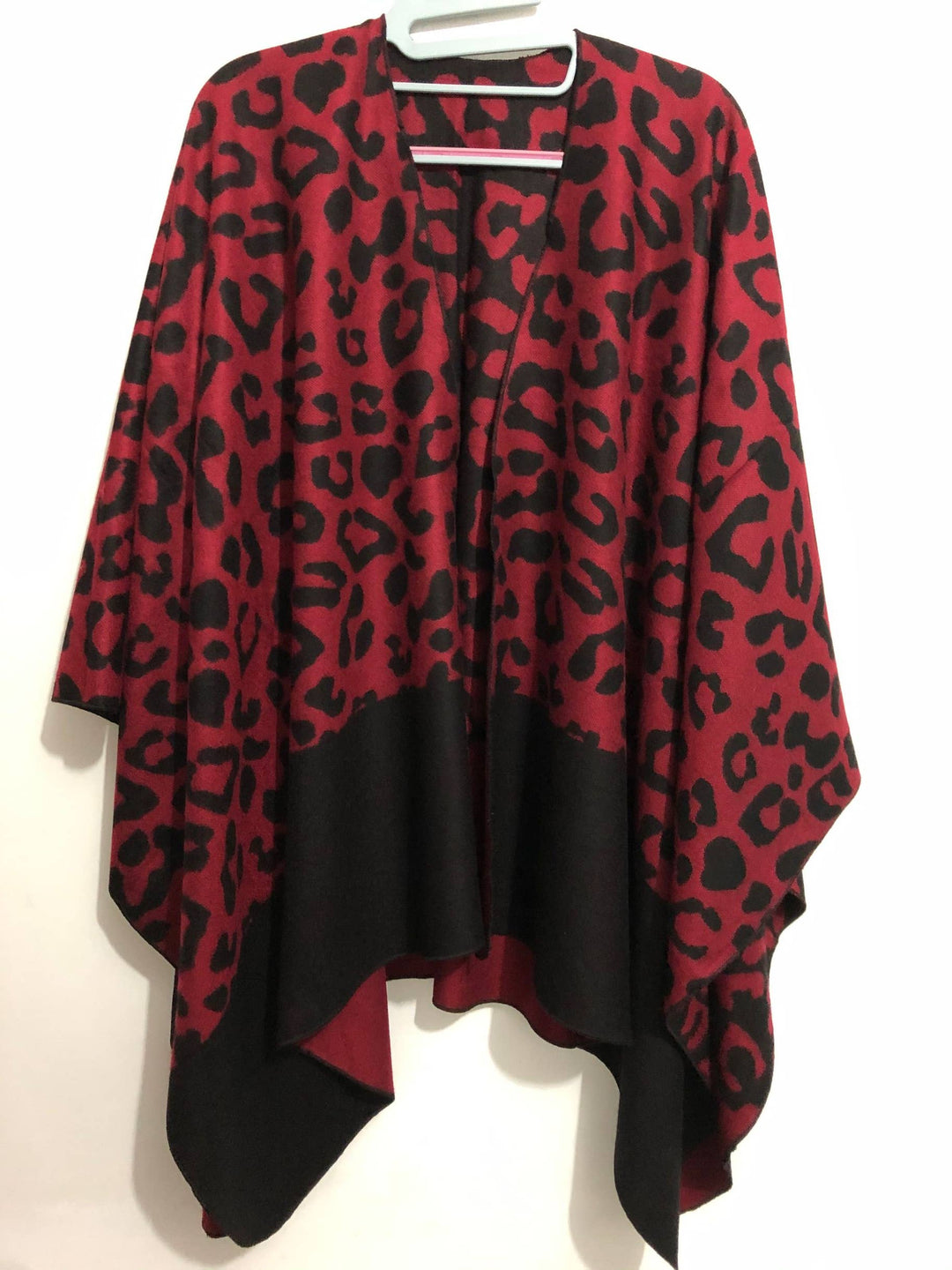 Cheetah Print Reversible Cape: 02 Black