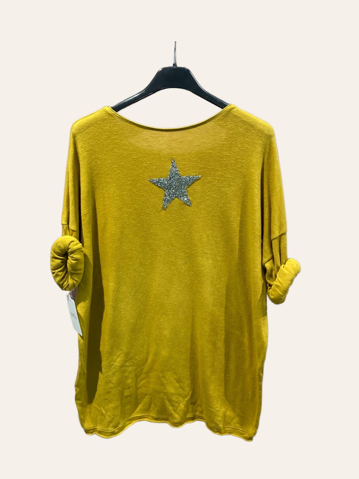 Cotton top with a rhinestone star : SKY BLUE