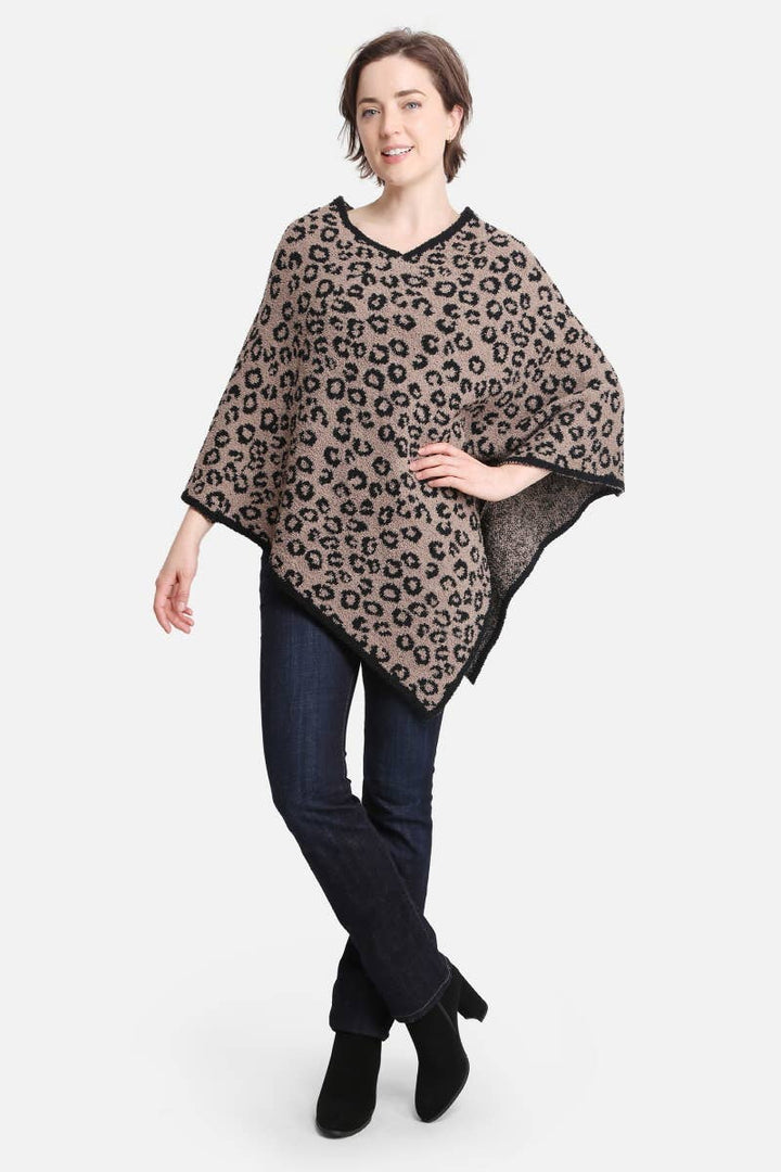 Leopard Poncho: COFFEE / ONE SIZE