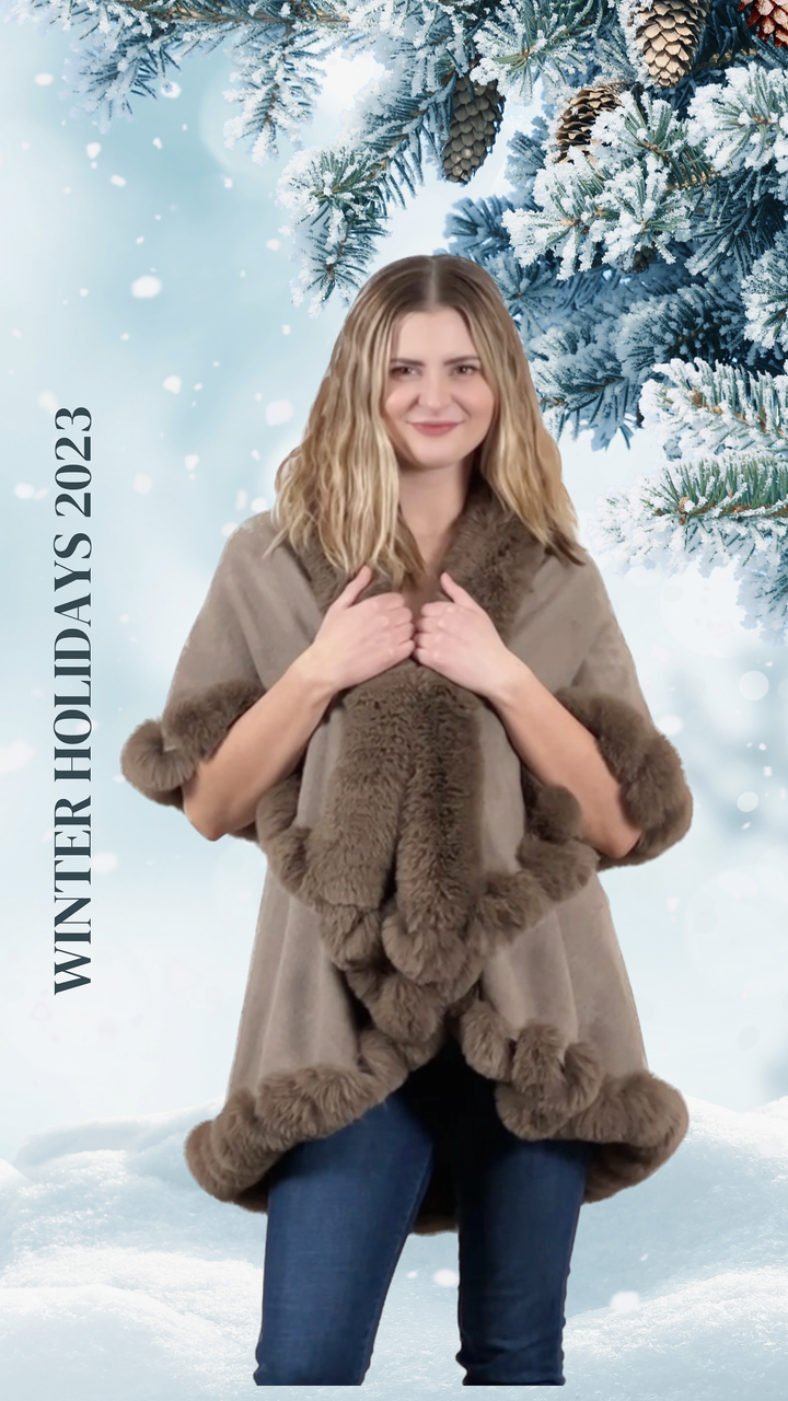 Faux Fur Trim Kimono Knitted O/S / Latte