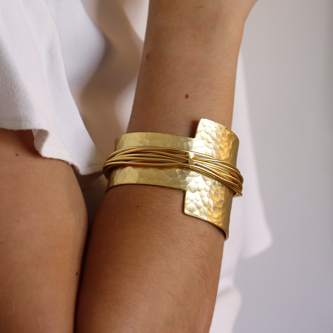 Statement Wire Cuff Bracelet: Gold