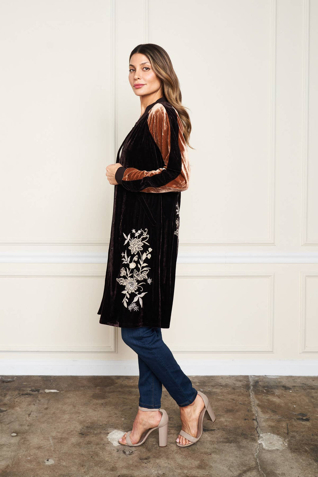 5677-MAD  Velvet Long Duster: Coffee/L