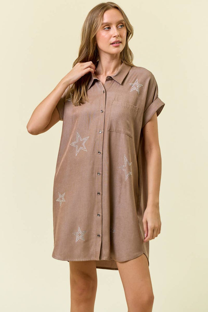 Doe and Rae - STAR STUDDED TENCEL SHIRT DRESS - 28102D: INDIGO / L