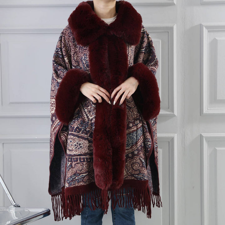 PE361 Paisley print cape: Black