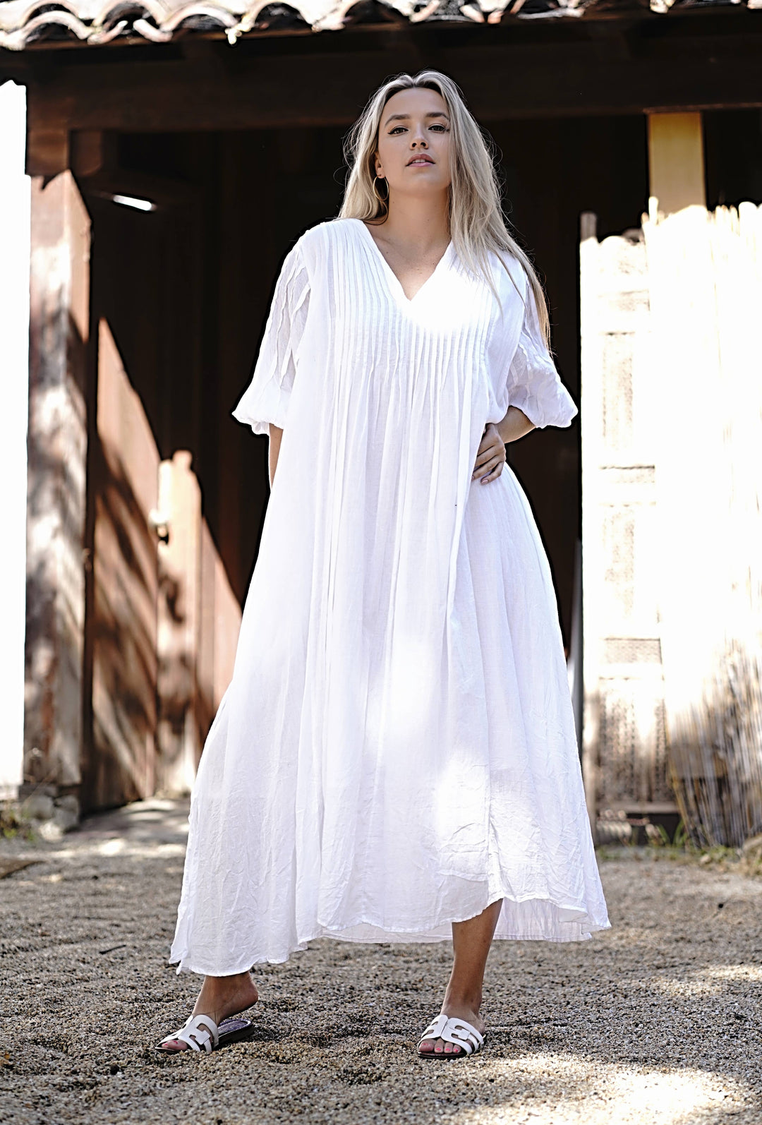 Zing Dress : White / L/XL