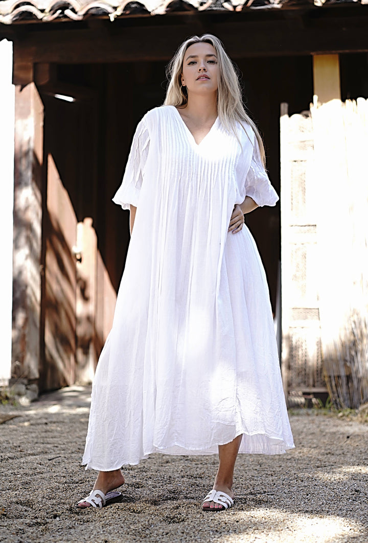 Zing Dress : White / L/XL