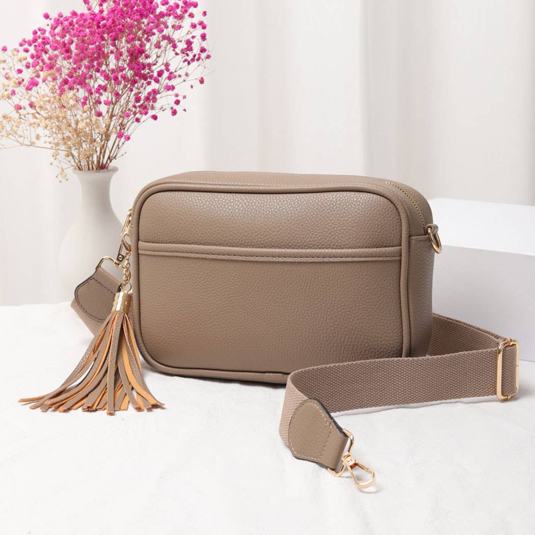 Crossbody with Tassel:/ PINK
