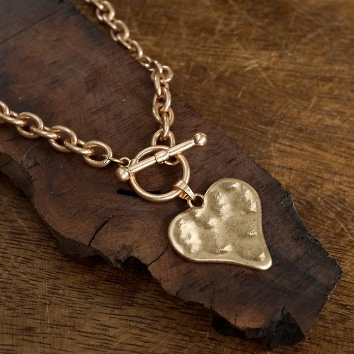 Hammered Heart Front Toggle Neck –Gold