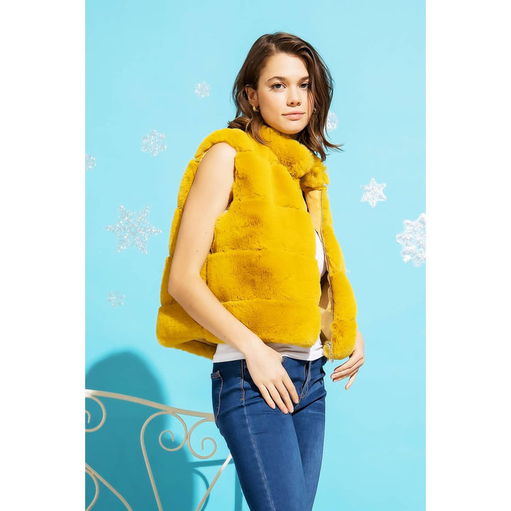 SHORT FUR ZIP VEST/ SM