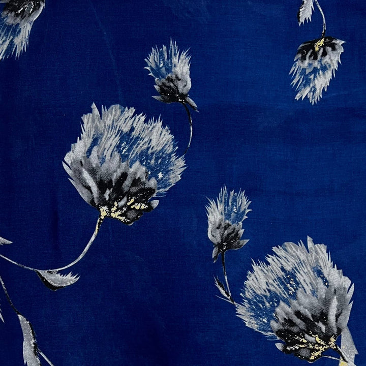Dusty miller flower scarf: Cream