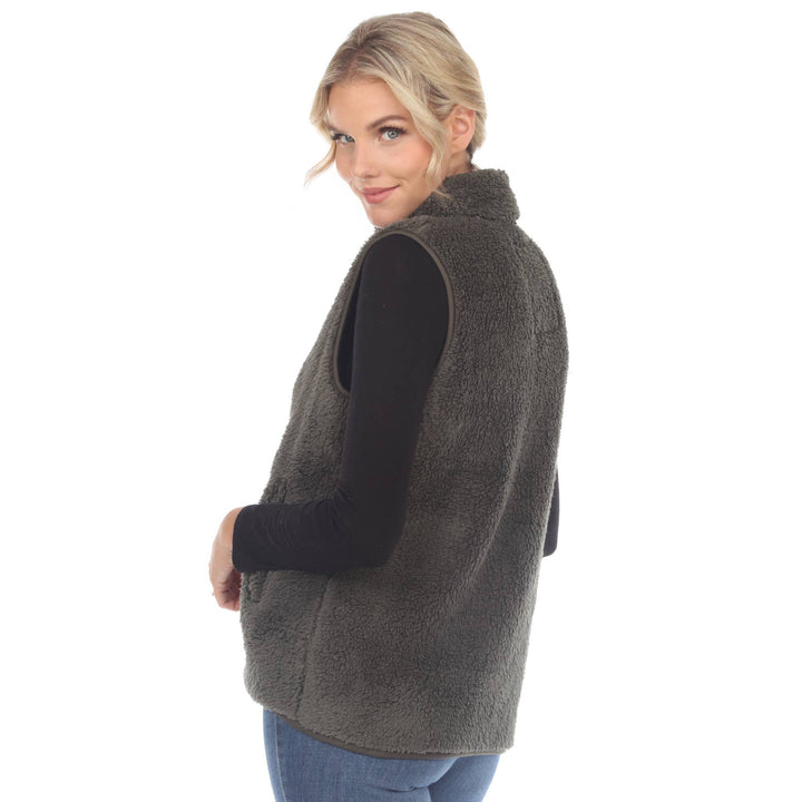 Zip up sherpa vest: Black / M