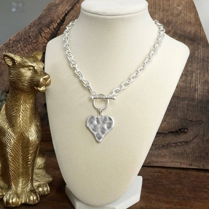 Hammered Heart Front Toggle Neck –Gold