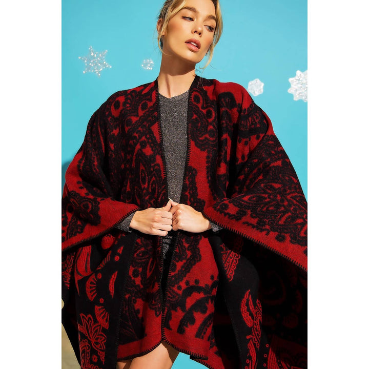 REVERSIBLE FLORAL JACQUARD PONCHO: Red / Black / ONE SIZE