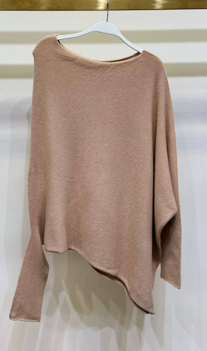 ASYMMETRICAL SWEATER -CARAMEL): M/L
