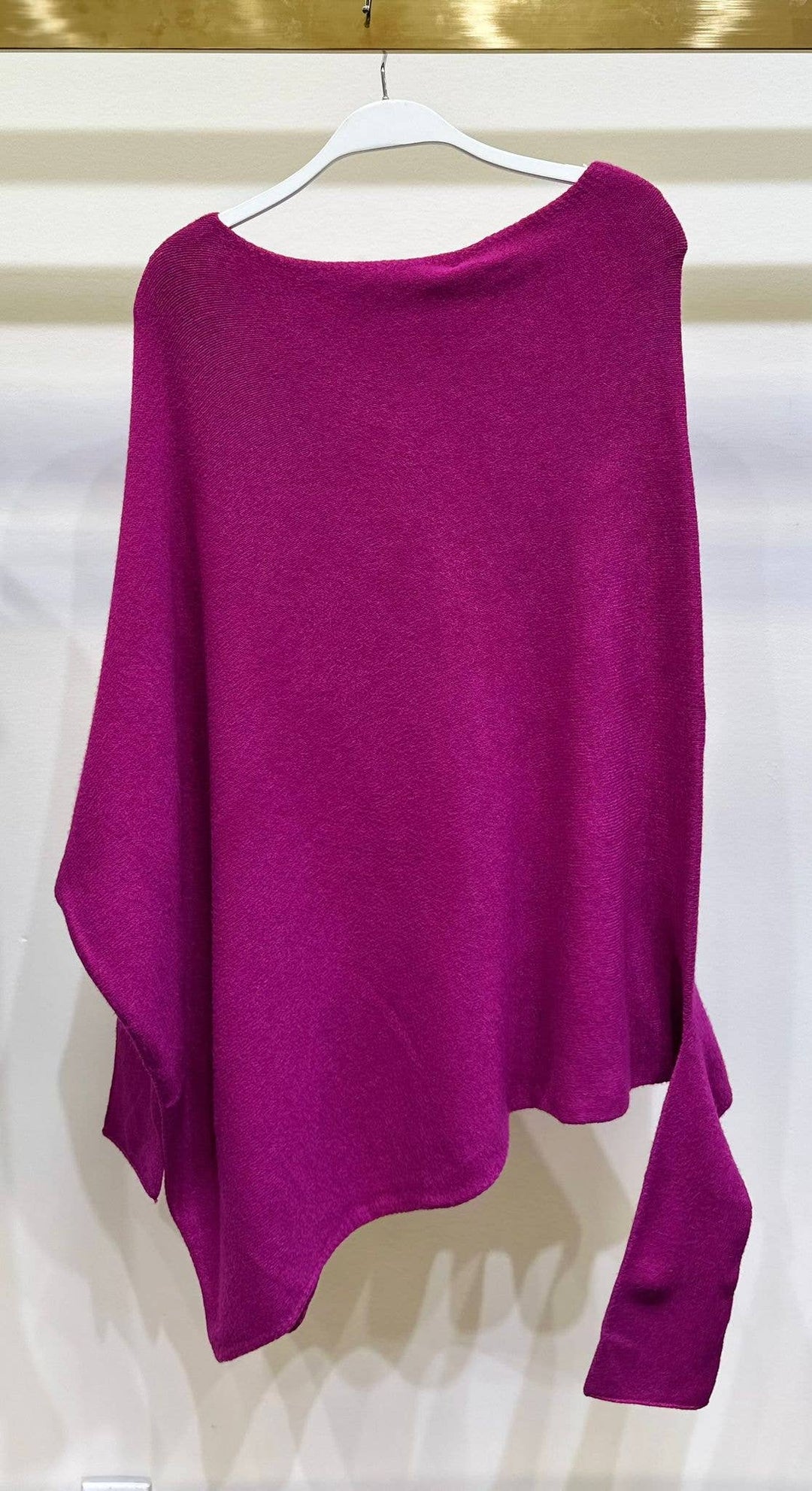 ASYMMETRICAL SWEATER MAGENTA):  M/L
