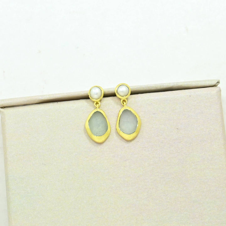Aylani Earring - Pearl & Aquamarine Chalcedony