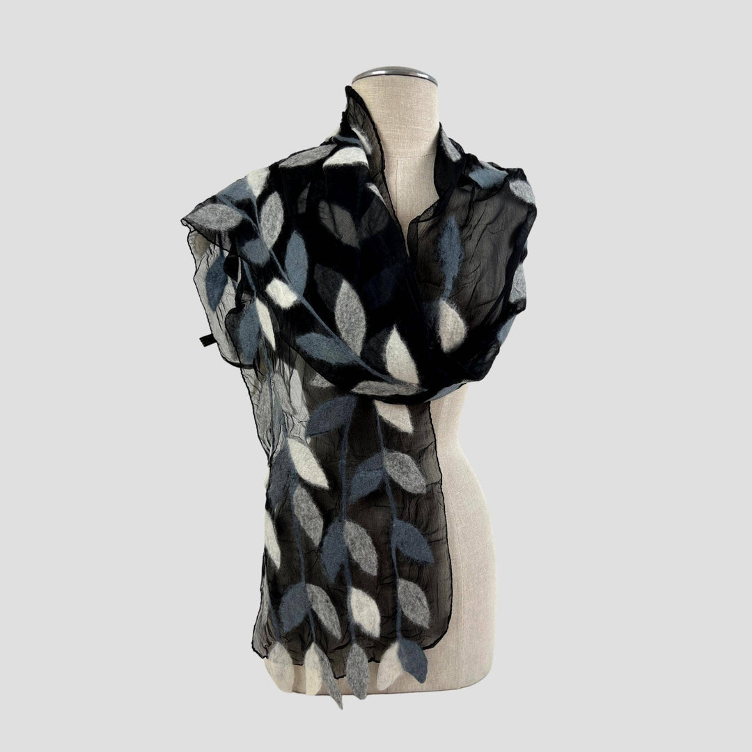 Leaf Merino Wool Handmade Felt Scarf: White-Gray