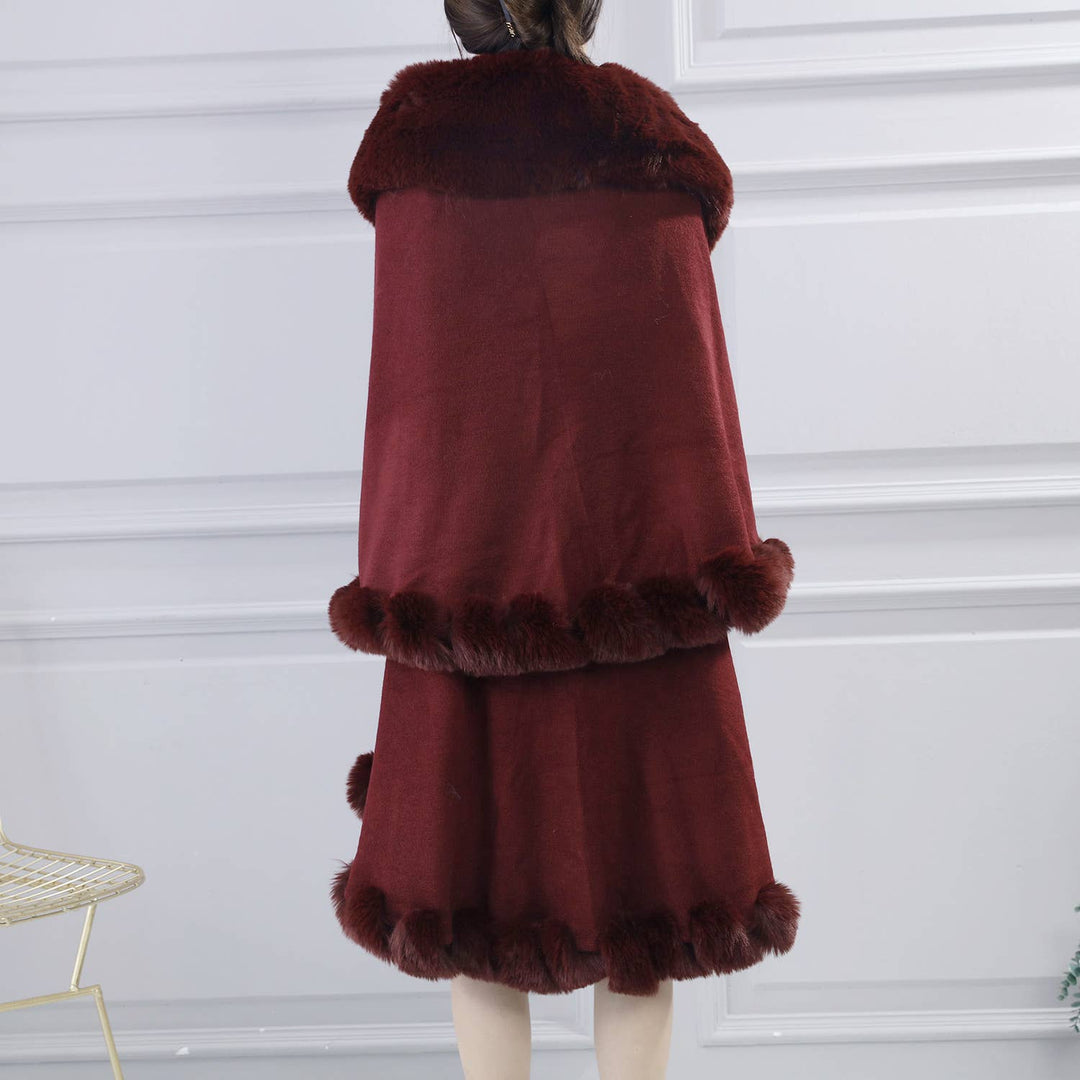 PE371 Double layer fur trimmed capes: Black