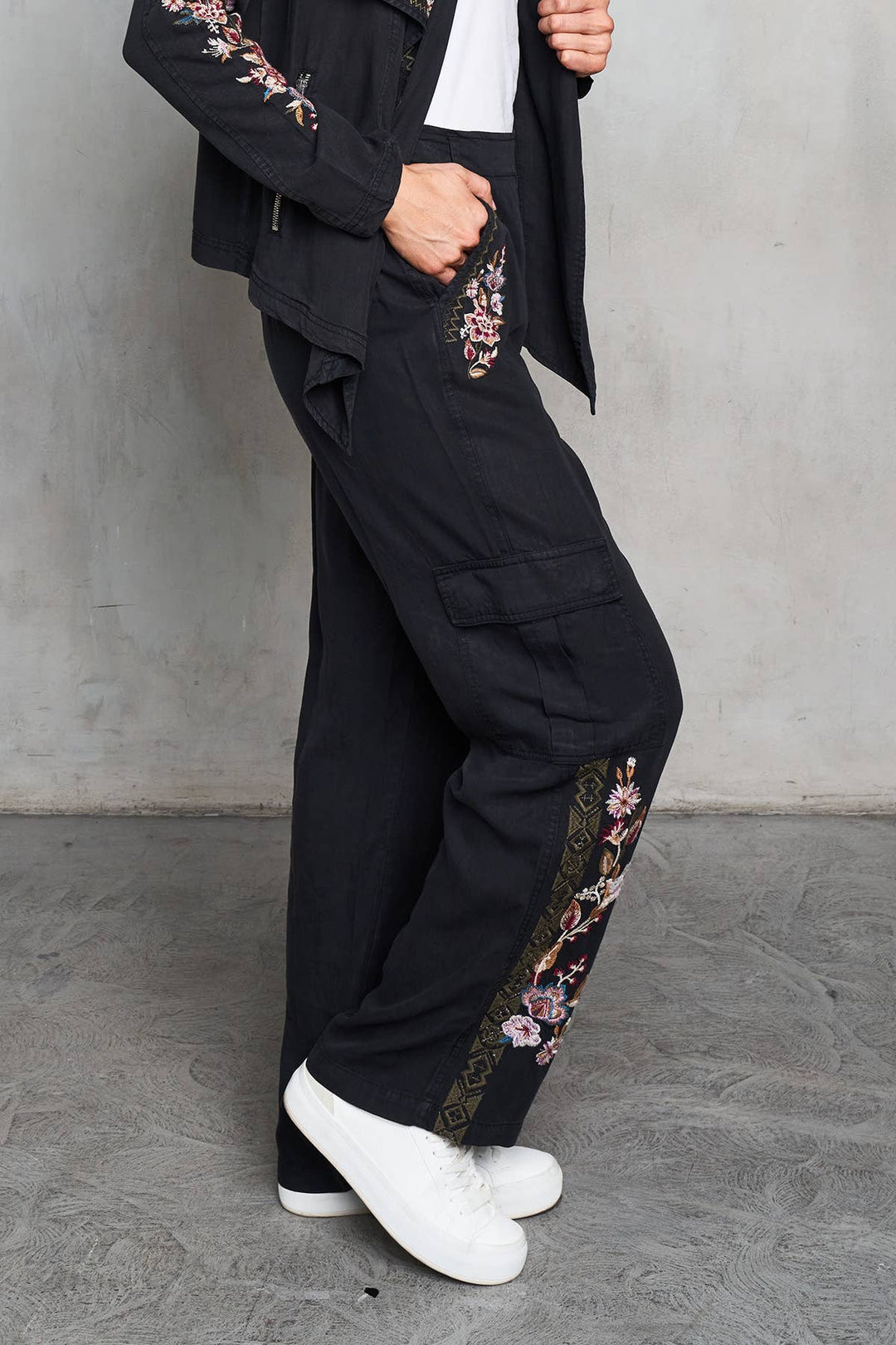 Cargo Pant: Black / S