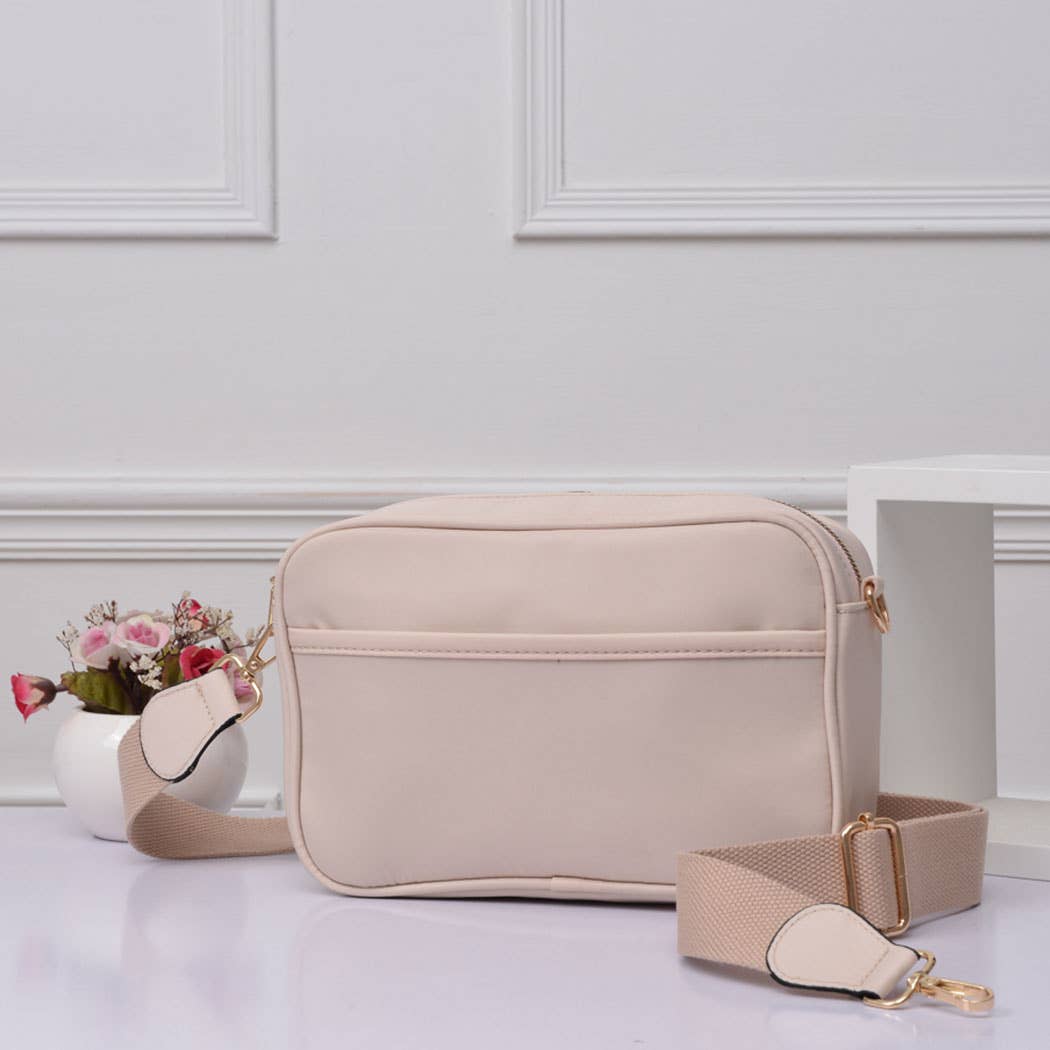 Crossbody Bag: / PINK