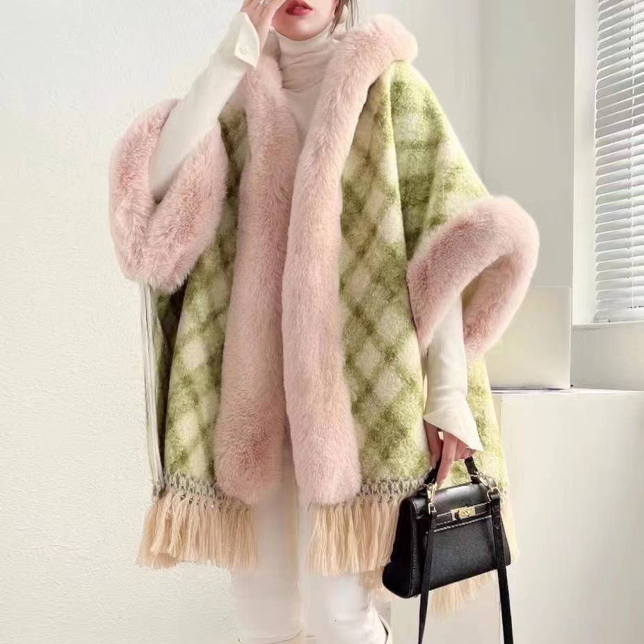 PEACH ACCESSORIES - 659 super warm extra thickness fleece lining poncho: Green