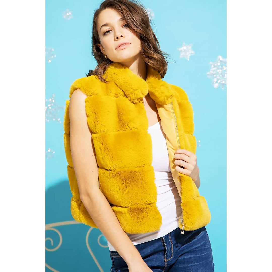 SHORT FUR ZIP VEST / ML