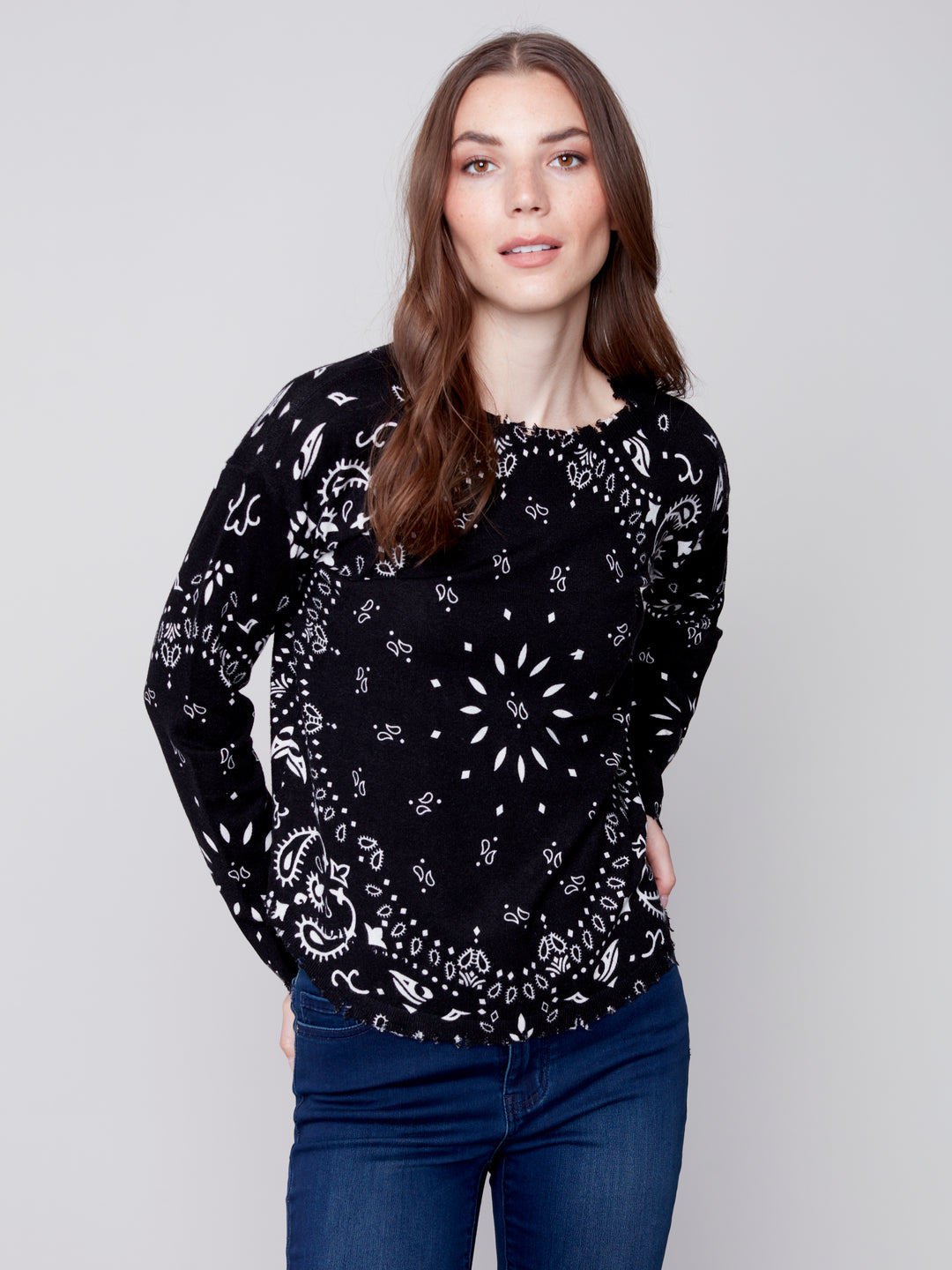 Sweater With Frayed-Edge C2535P