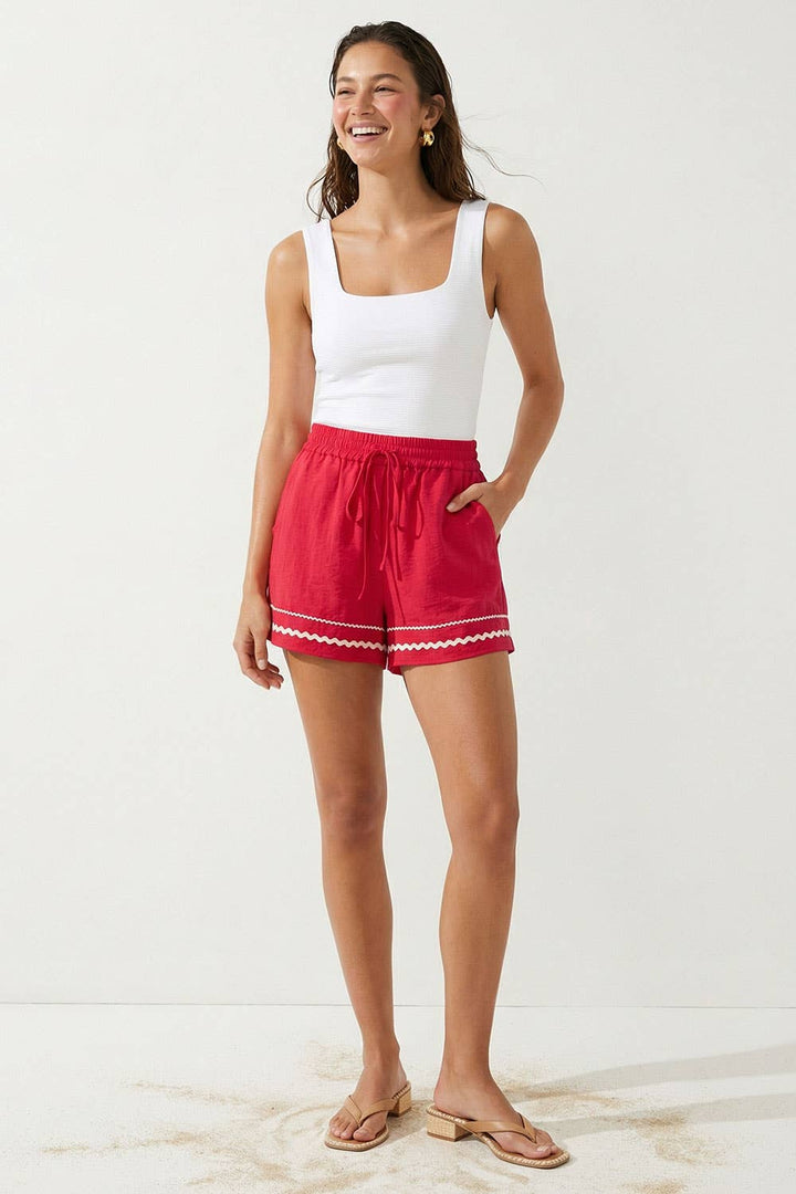 Trim Linen Shorts: Red