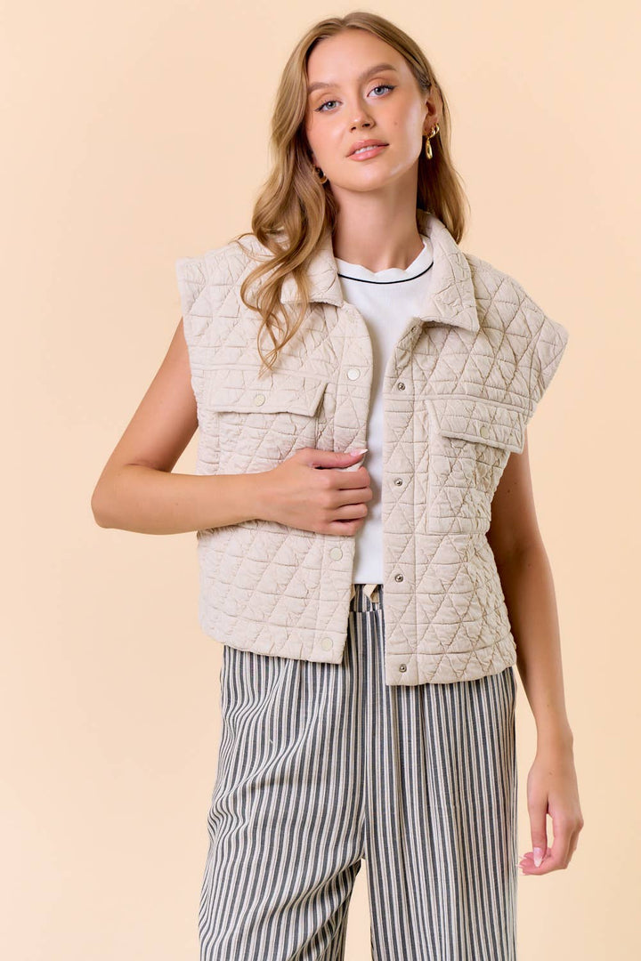 Doe and Rae - QUILTED POINT COLLAR FLAP PATCHED POCKET VEST - 10626J-1: OAT / L