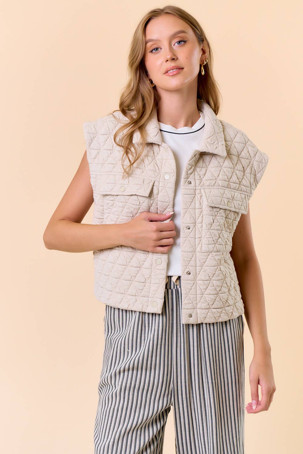 Doe and Rae - QUILTED POINT COLLAR FLAP PATCHED POCKET VEST - 10626J-1: OAT / M