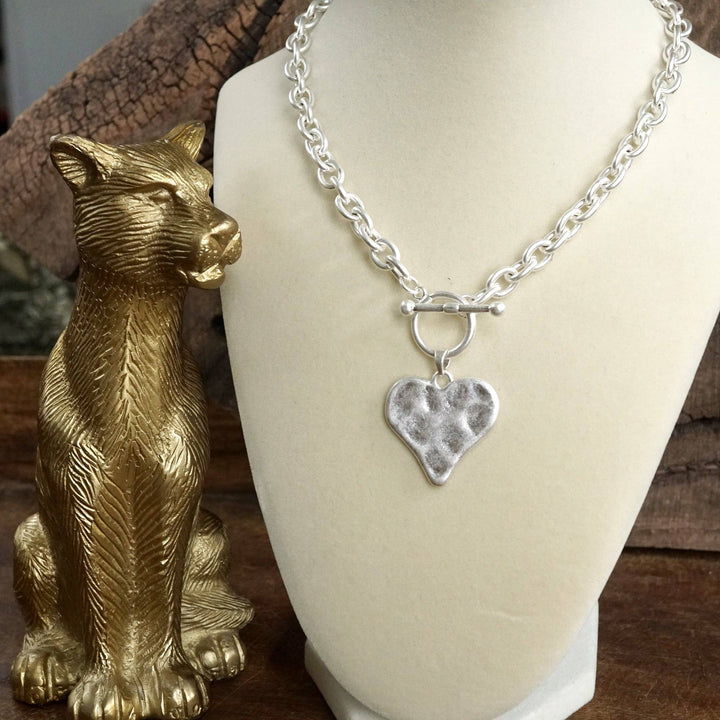 Hammered Heart Front Toggle Neck –Gold