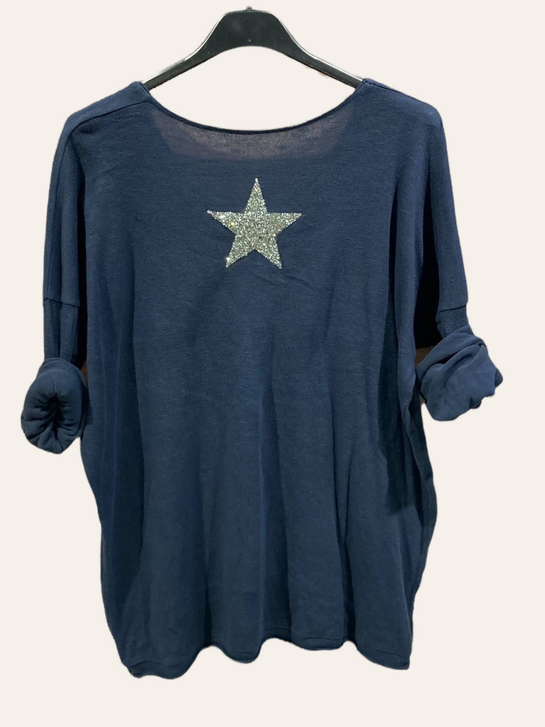 Cotton top with a rhinestone star : JEAN BLUE
