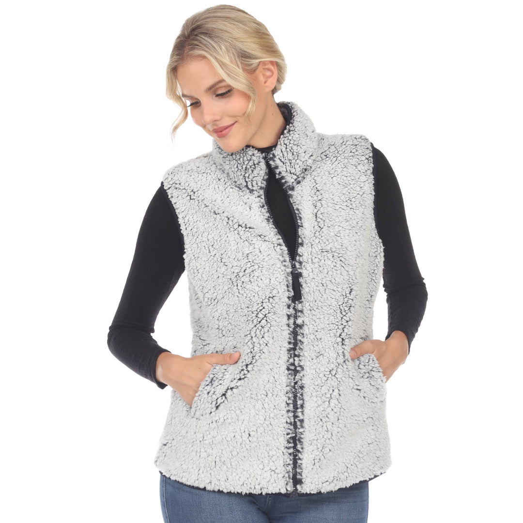Zip up sherpa vest: Black / L