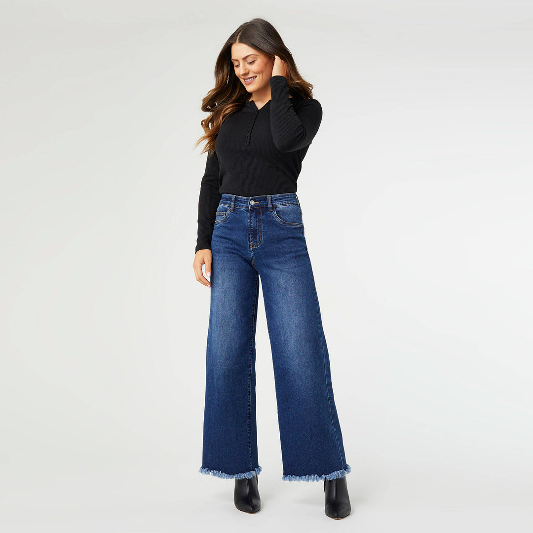 Wide Leg with Frayed Bottom: Dark Denim / S
