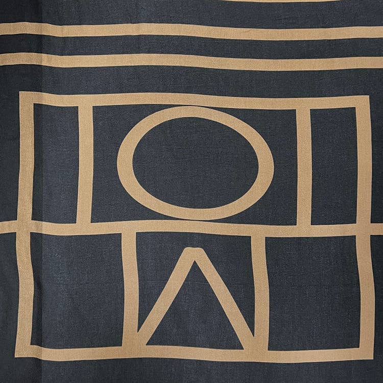 Scarf with Geometric Print Brown