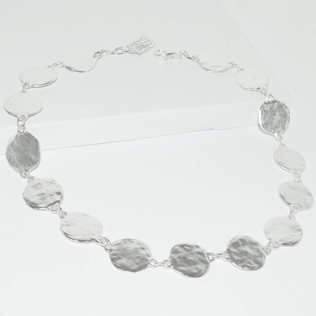 Textured coin layering collar necklace: Gold
