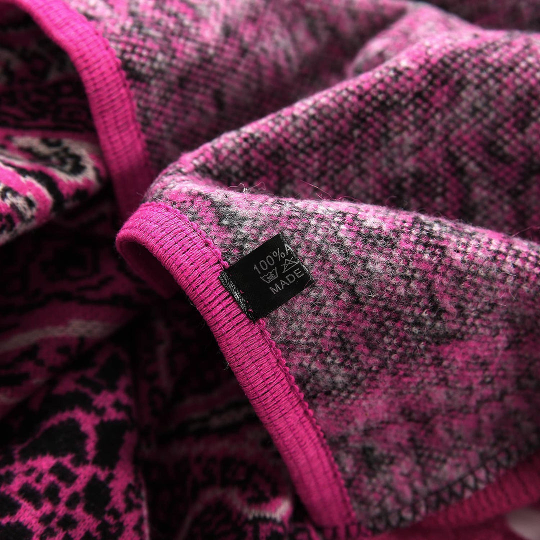 PEACH ACCESSORIES - PE361 Paisley print cape: Fucshia