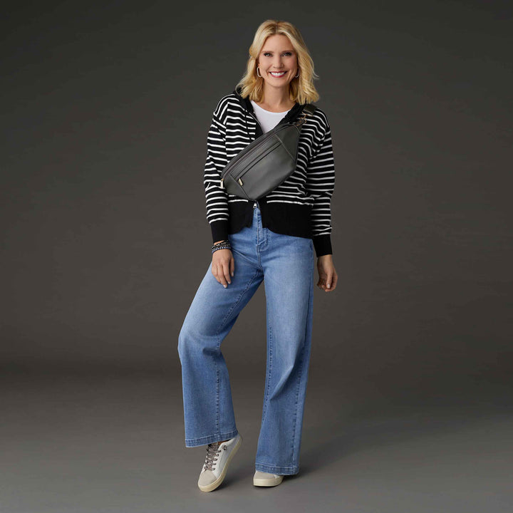 Leg: Medium Denim / M