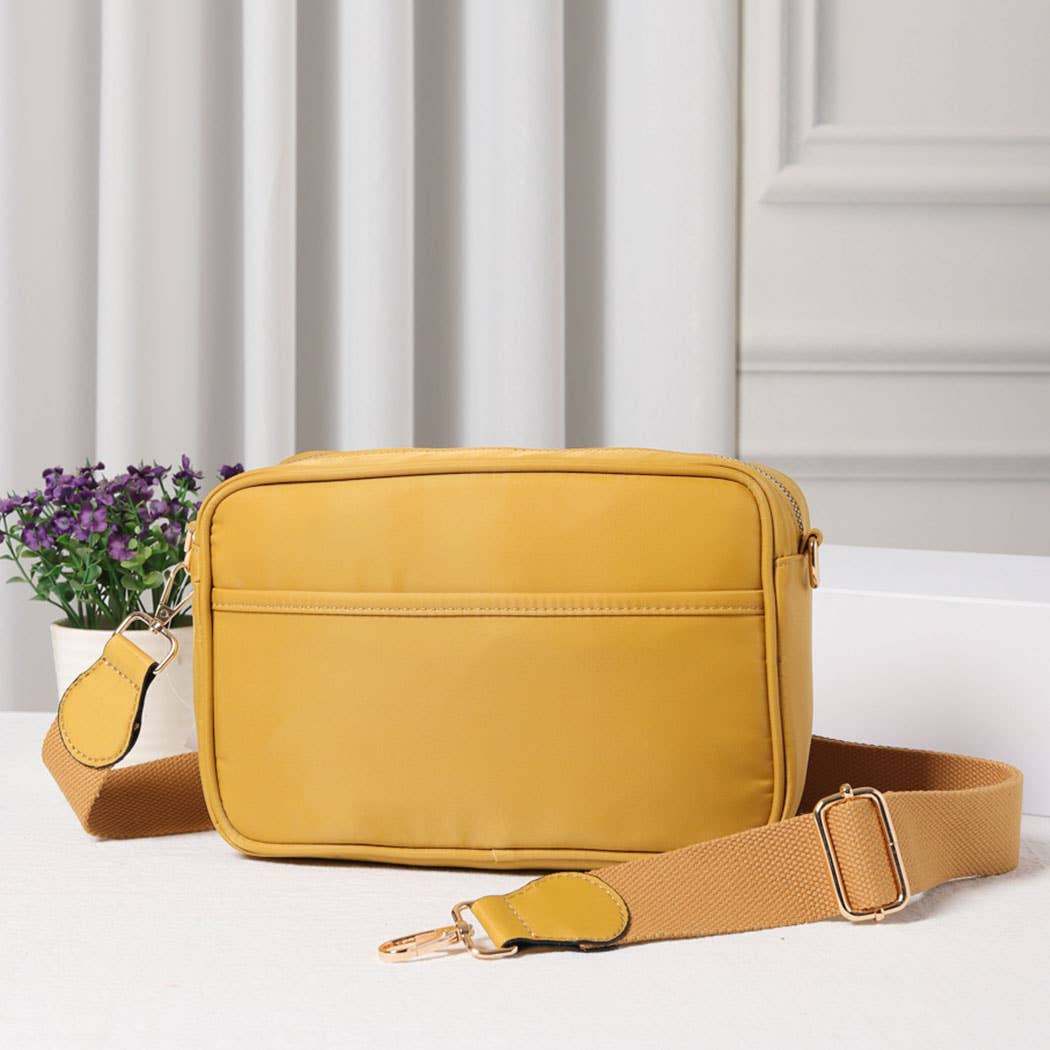 Crossbody Bag: / PINK